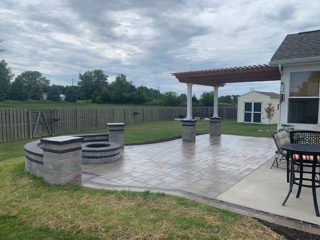 Waxahachie TX patio outdoor living space